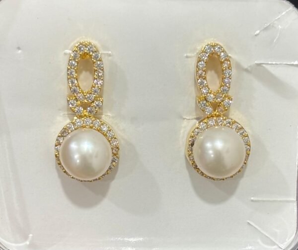 GOLDEN COLOUR NATURAL PEARL DROP EARRING NATURAL PEARL DROP EARRING