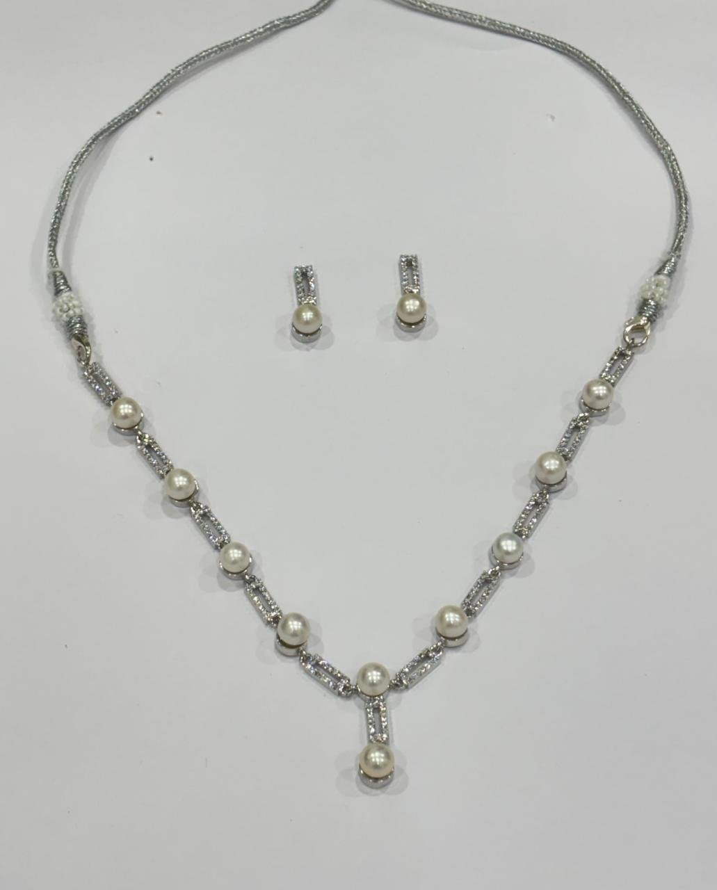 ELEGANT PEARL SET